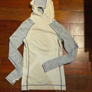 Dakine Merino Wool Cream and Gray Hoody